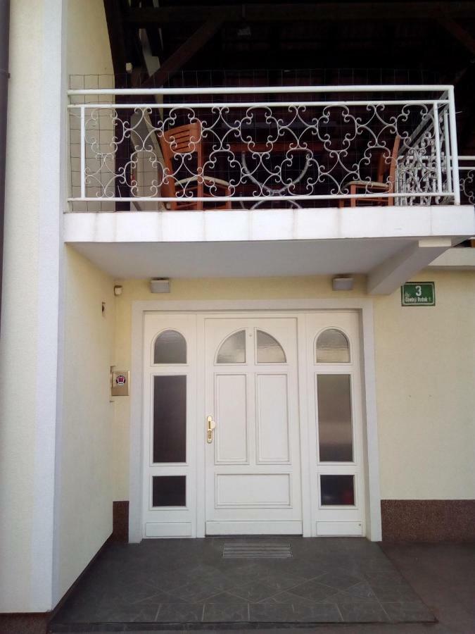 Vila Bbq Ljubljana Exterior foto